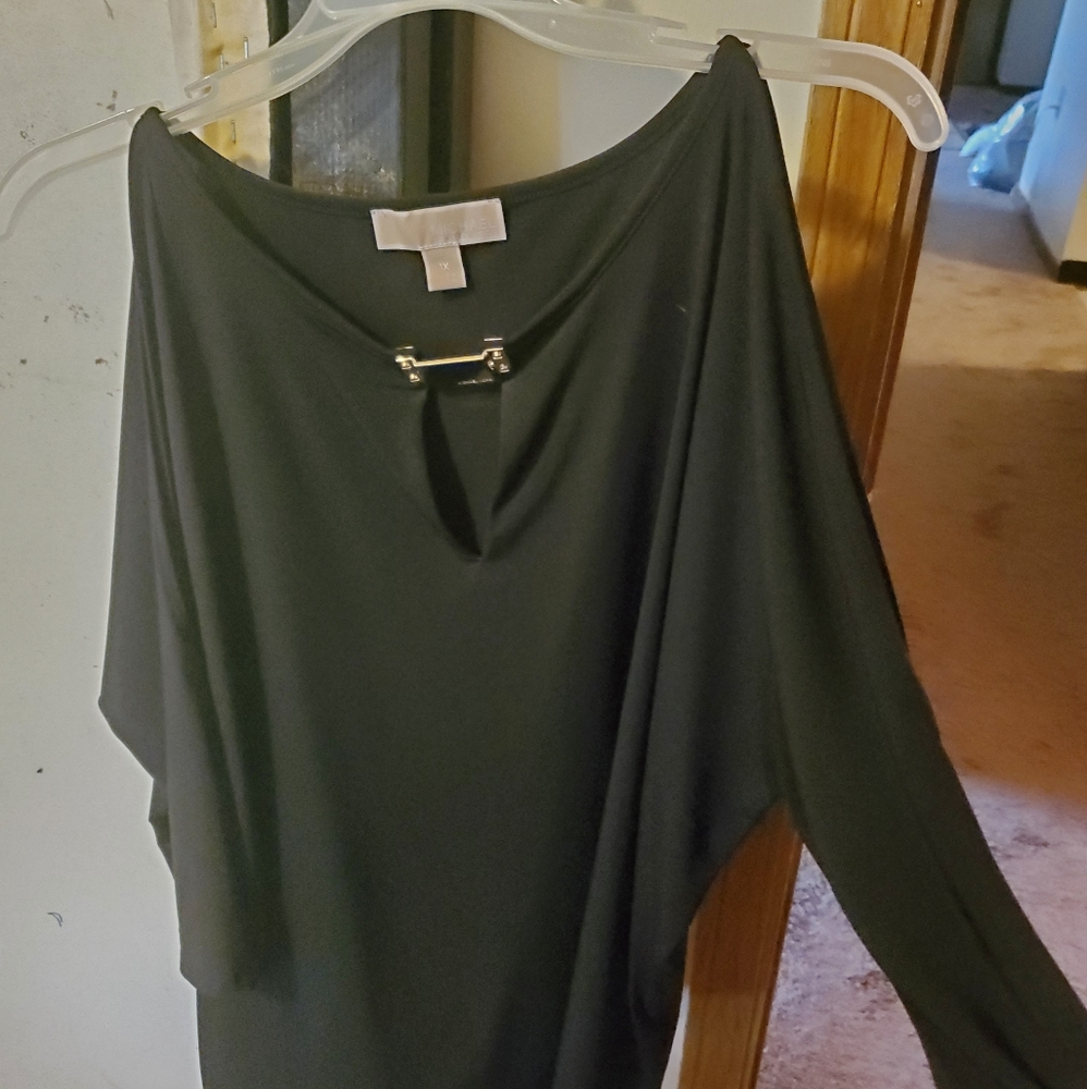 Black long sleeve dress blouse